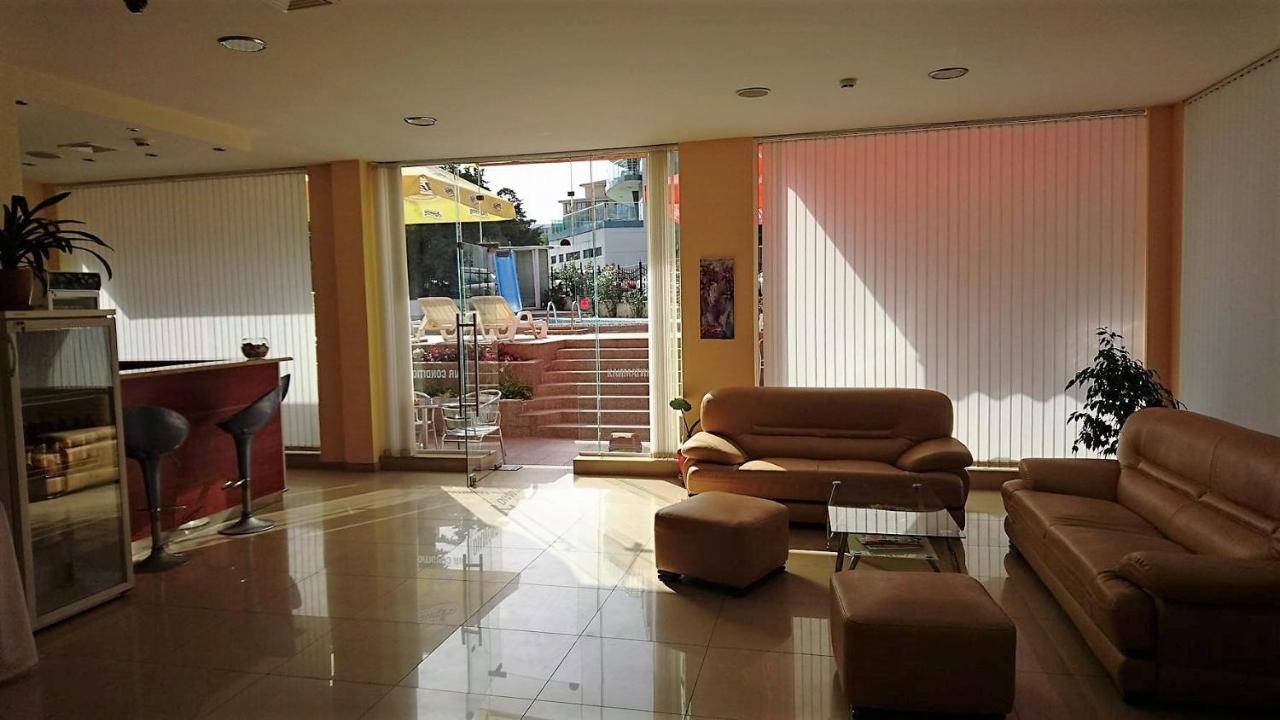 Diamond Hotel Primorsko Luaran gambar
