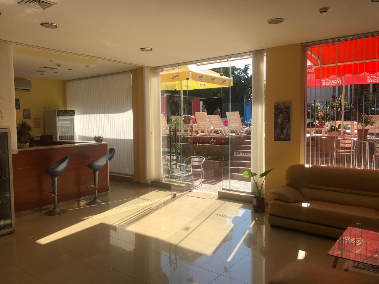 Diamond Hotel Primorsko Luaran gambar